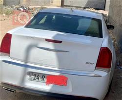 کرایسلەر 300